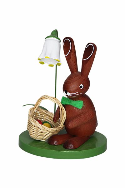 Hase mit Korb unter Blume