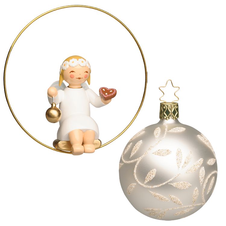 Margeritenengel im Ring mit Kugel und Glaskugel in silber => ab Oktober 2026