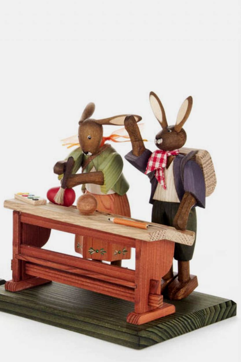 Hasengruppe Schulbank Nr. 1 mit Hasenkindern - Fa. Steglich