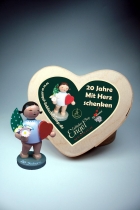 Sonderengel Mit Herz schenken - Jubiläumsengel 20 Jahre PRÄSENT Münnich® Sonderengel Mit Herz schenken - Jubiläumsengel 20 Jahre PRÄSENT Münnich®