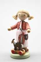 Mädchen mit Spielzeugpferdchen 5187 Mädchen mit Spielzeugpferdchen 5187