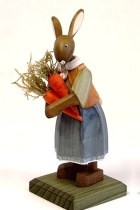 Details-Osterhasenmädchen mit Möhren 13cm - Fa. Steglich