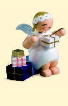 Margerittenengel von Wendt & Kühn - sitzend mit Geschenken Margerittenengel von Wendt & Kühn - sitzend mit Geschenken