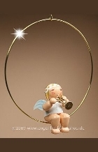 kleiner Christbaumengel mit Trompete im Ring, Wendt und Kühn kleiner Christbaumengel mit Trompete im Ring, Wendt und Kühn